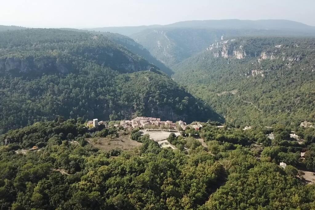 Chateaudouble : Appartement Au Calme Kültér fotó